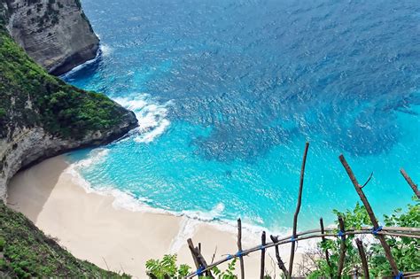 10 Secret Beaches On Balis Southern Tip Balis Hidden Beaches Only