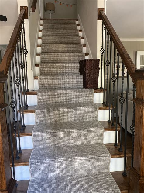 How To Choose A Carpet Runner For Your Stairs Emmy Lou Styles