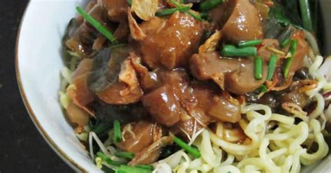 Sempol ayam termasuk mudah dibuat, dan berpotensi laris manis untuk dijual. Sukses dan Mapan dari Usaha Resep Mie Ayam Untuk Jualan