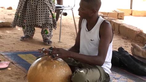 Musicos Tradicionales De Niger Youtube