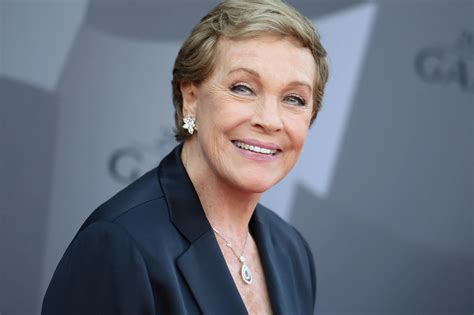 28 Great Pictures Of Julie Andrews Hallie Rogers