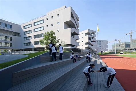 Open Architecture Creates Garden Like Fangshan High School In Beijing