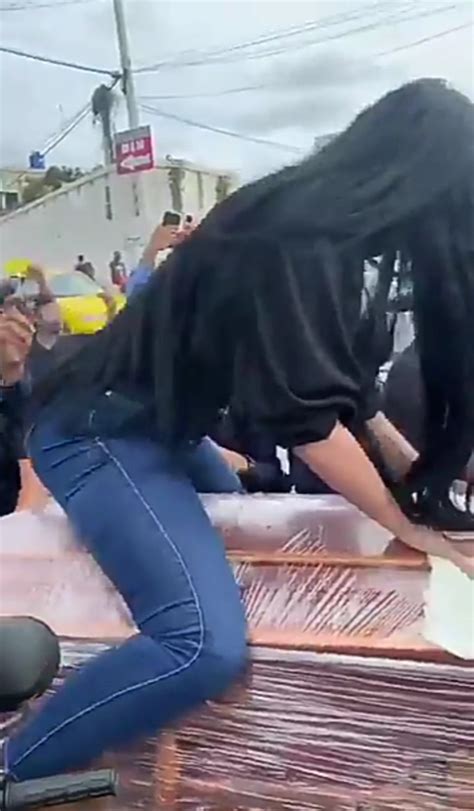 Woman Seen Twerking On Top Of A Coffin At A Funeral Video Cliq Ng
