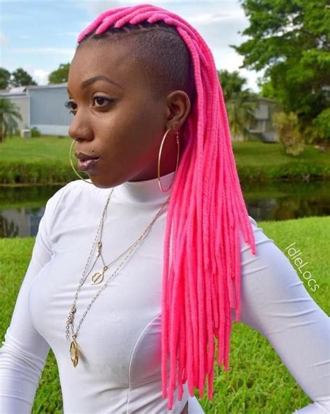 20 Playful Ways To Wear Yarn Dreads In 2020 Black Women Hairstyles
