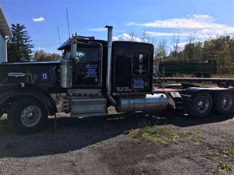 Kenworth W900l 2006 Sleeper Semi Trucks