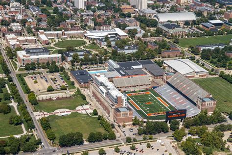 Urbana Champaign Is One Of The Best College Towns In America University Of Illinois Alumni