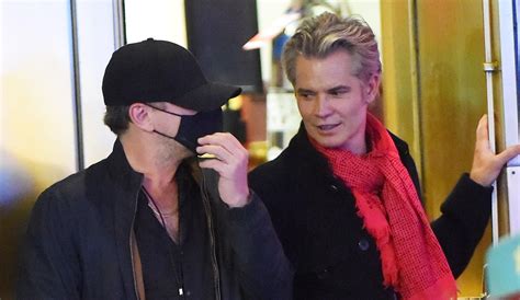 leonardo dicaprio spotted hanging out with timothy olyphant at chris rock show george dicaprio