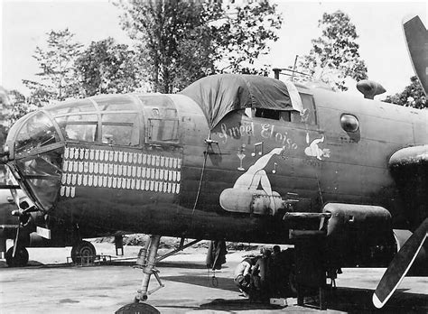 B 25 Mitchell Bomber Sweet Eloise Nose Art World War Photos
