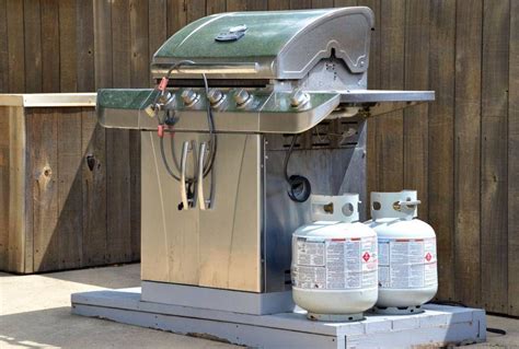 That said, you can connect this grill to a refillable tank or. Why You Shouldn't Hook Your Gas Grill to Your Home Propane ...