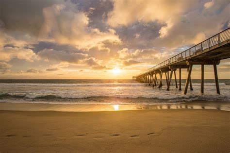 Hermosa Beach Pier At Sunset Sunset At The Hermosa Beach California Pier On A Perfect Evening