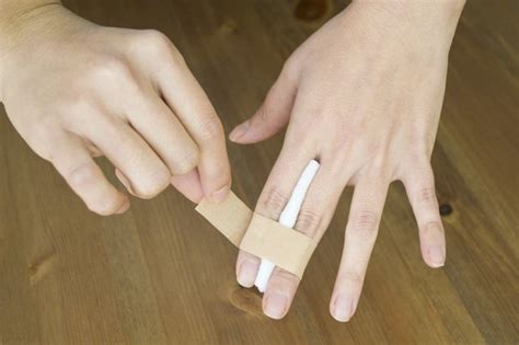How To Buddy Tape A Finger With Pictures Ehow