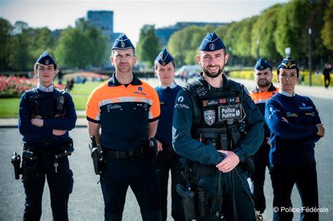 Les Services De Police Site Olivier Schmitz Gouverneur Province De