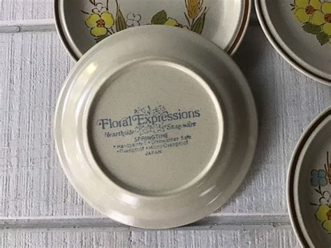 Vintage Stoneware Floral Dinner Plates Retro Floral Etsy