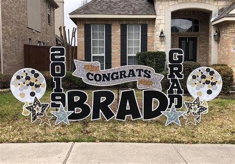 Yard Decorations For Graduation Graduation Party Yard Signs