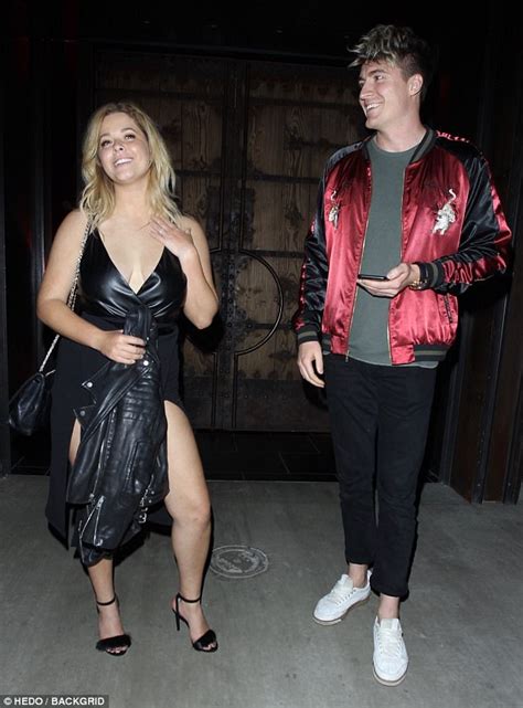 Sasha Pieterse Has Lost Lbs On Dwts Daily Mail Online