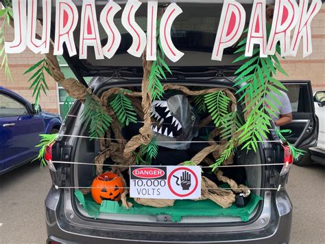 Jurassic Park Trunk Or Treat In 2023 Trunk Or Treat Truck Or Treat