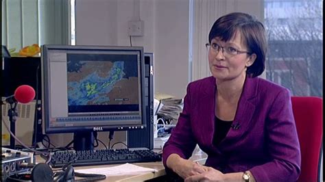 Sara Blizzard Weather Forecaster Bbc On Tv Pinterest Weather And Bbc