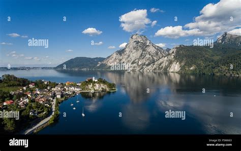 Gmunden Traunsee Lake Austria Summer Stockfotos Und Bilder Kaufen Alamy