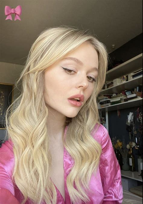 Pin By Beatriz Ferreira On Emily Alyn Lind Blonde Hair Looks Hair Inspiration Beauty