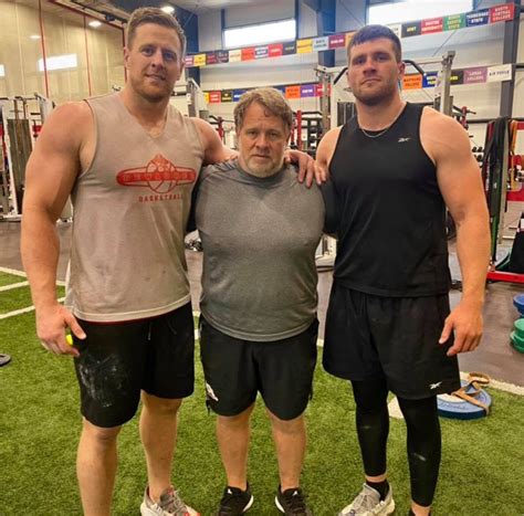 T J Watt Has Finished His Offseason Training And Is Looking Massive On