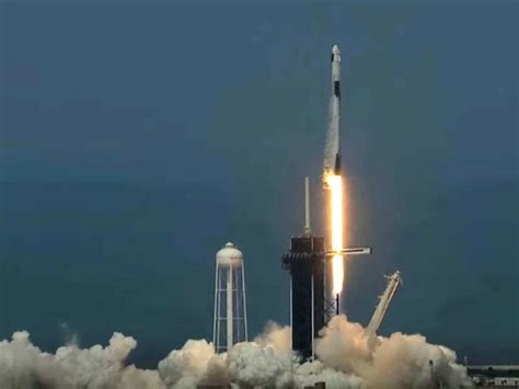 ‘light This Candle Spacex Sends Nasa Astronauts On Historic Trip To