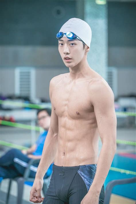 10 Sexy Shirtless Korean Men To Help You Get Through The Day