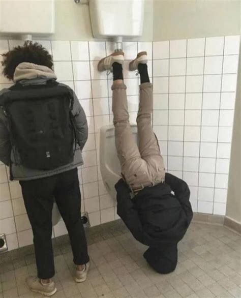 Upside Down Peeing Urinal Etiquette Know Your Meme