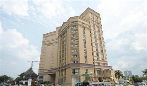 Imperial suites serviced apartment in kuching provides guests with an elevator, a business centre and a car park. Imperial Riverbank Hotel, Kuching - Booking Deals, Photos ...