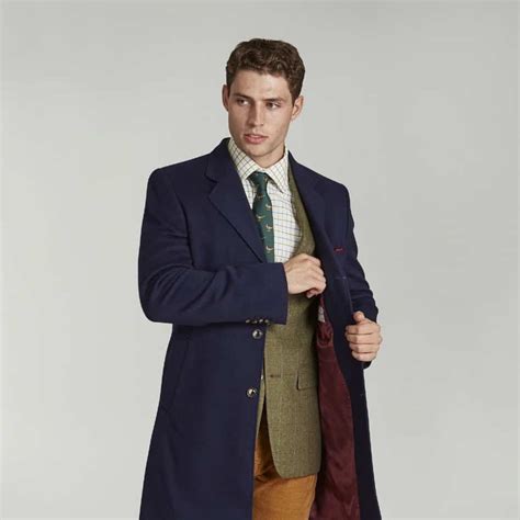 Voici 15 looks homme monochrome pile dans la tendance pour s'inspirer, repérés à la fashion week de paris, londres et milan. Manteaux homme hiver 2021: Top 14 des nouvelles tendances ...