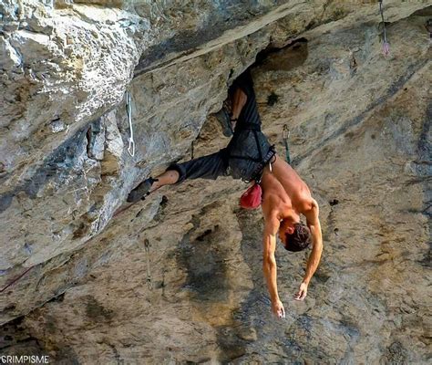 No Hands Extreme Climbing Rock Climbing Training Bouldering