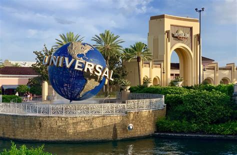 Universal Orlando Resort 101 Theme Park Professor