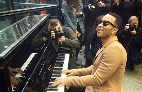 John Legend Surprises Commuters With Impromptu St Pancras Performance Virgin Radio Uk