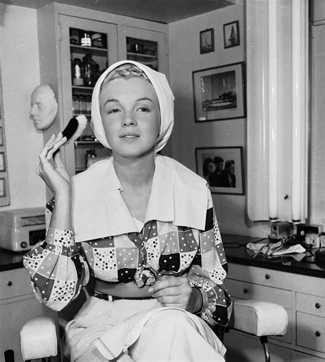 Marilyn Monroes Exact Skincare Regimen Has Been Revealed Cr Fashion Book