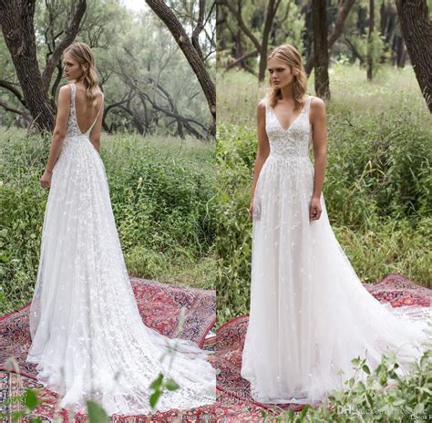 Gussying up your big day with countryside trimmings? Discount New Country Style Wedding Dresses 2019 Sexy V ...
