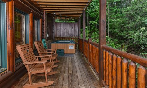 Gatlinburg Cabins Queens Log Cabin