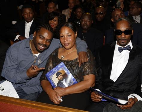 1st Look Ricky Harris Funeral Pics Rolling Out Snoop Dogg Rock