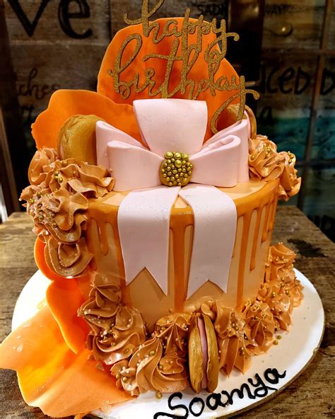 Adorable Anniversary Birthday Special Designer Cake Avon Bakers