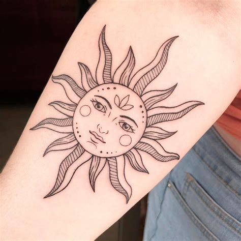Татуировки с солнцем идеи и значение эскизы на руку и фото советы