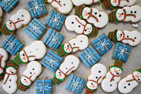 Nothing beats christmas sugar cookies made from scratch and i know you'll love this particular recipe. The Secret You May Be Missing for Gorgeously-Iced Christmas Cookies | MyRecipes