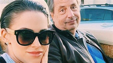 Jessica Lowndes Confirms Relationship With Jon Lovitz A Hoax Newsday