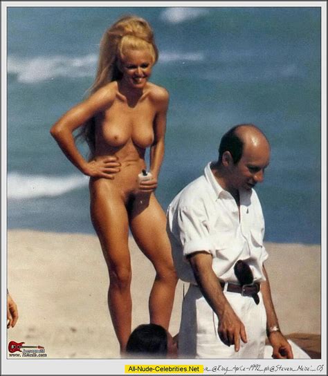 Madonna Fully Nude On The Beach Shows Tits And Hairy Pussy