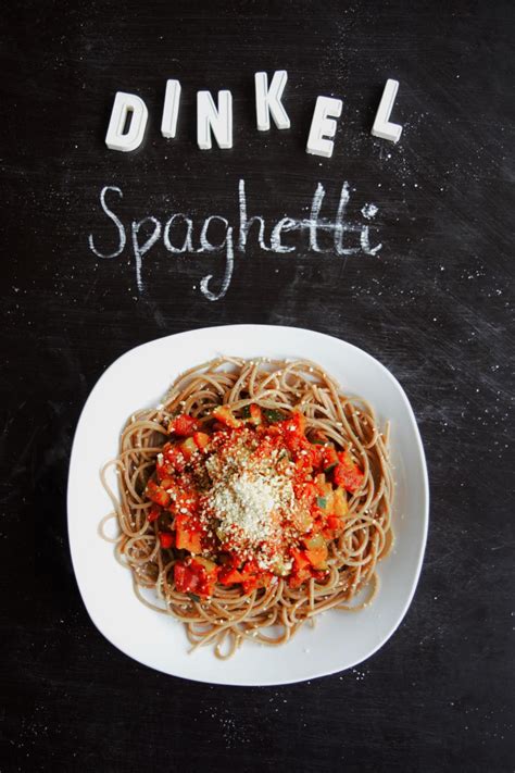 Dinkel Spaghetti Napoli Mit Veganem Parmesan Frau Janik Nudel Rezepte Gesund Kochen