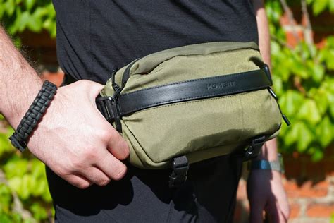 Moment Fanny Sling Review Pack Hacker