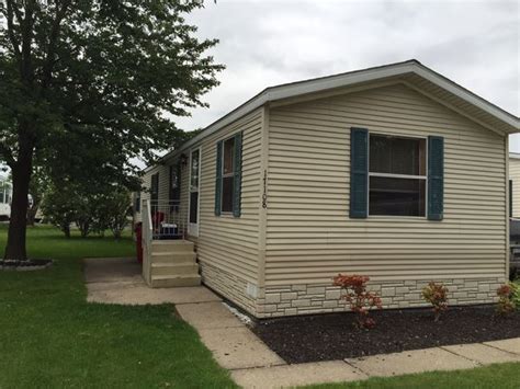 1996 Fleetwood Mobile Home For Sale In Macomb Mi 570883