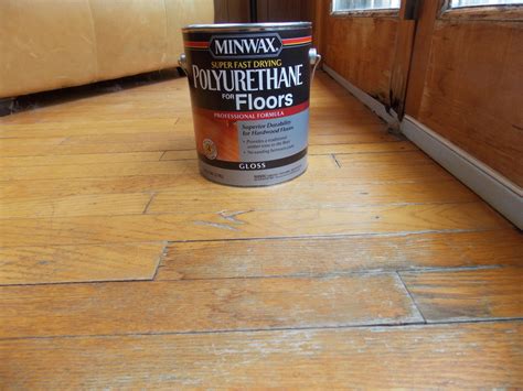 If you find you are running into lap marks then stop application. Super Fast-Drying Polyurethane for Floors | Minwax Blog