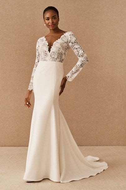 21 Ridiculously Stunning Long Sleeved Wedding Dresses To Covet