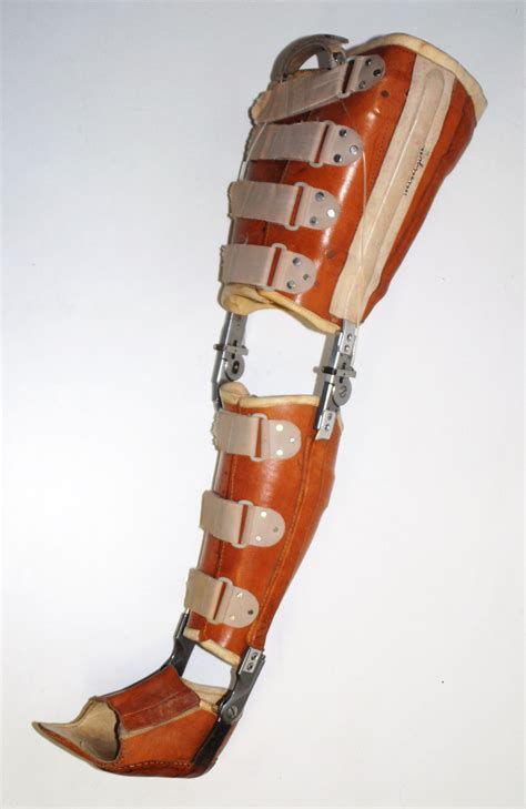 Pin Auf Orthopedic Devices Leg Braces Polio Shortleg