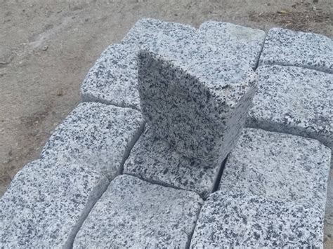 Tumbled Stone Setts From Grey Granite 100x100x50 Mm Granex