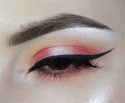 Living Coral Eye Look For The New Year Step By Step Makeup Tutorial