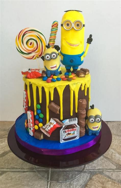 Minions come in all shapes and sizes, so feel free to get creative and alter your design to suit the. Minions Drip Cake | Minion birthday cake, Drip cakes ...